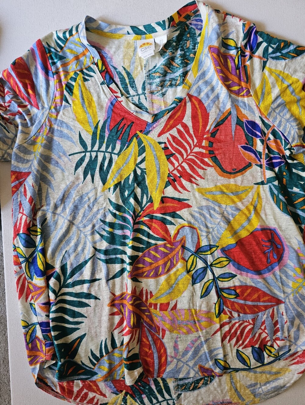 C&C California Cute Wm's Linen T-Shirt 1X Vneck short slv Tropical floral print